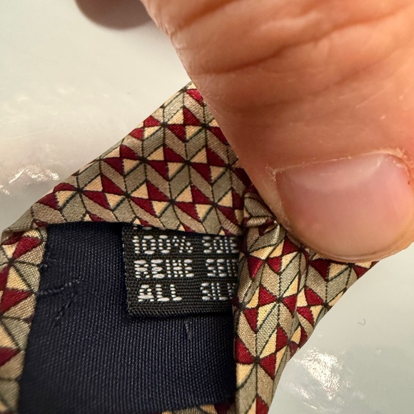 Versace Classic V2 Silk Tie Vintage Geometric Medusa Logo Gold Red - Picture 5 of 8